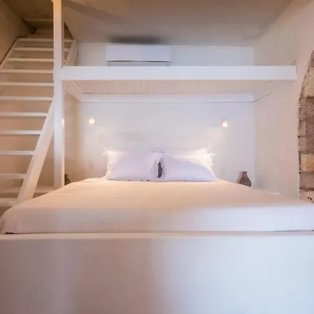Casa vacanze Gorgeous In Front Of The Sea At Klima Milos *