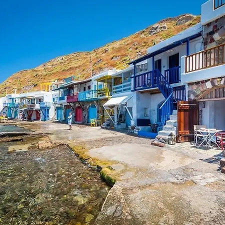 Gorgeous In Front Of The Sea At Milos * Klima
